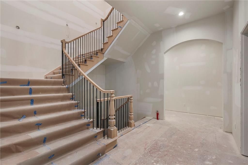 Image 13 of property listing at 13675 Freemanville Road, Milton, GA 30004