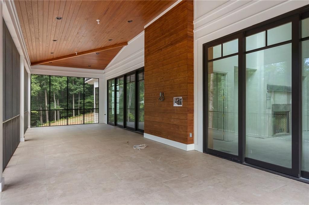 Image 19 of property listing at 13675 Freemanville Road, Milton, GA 30004