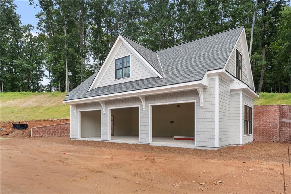 Image 26 of property listing at 13675 Freemanville Road, Milton, GA 30004