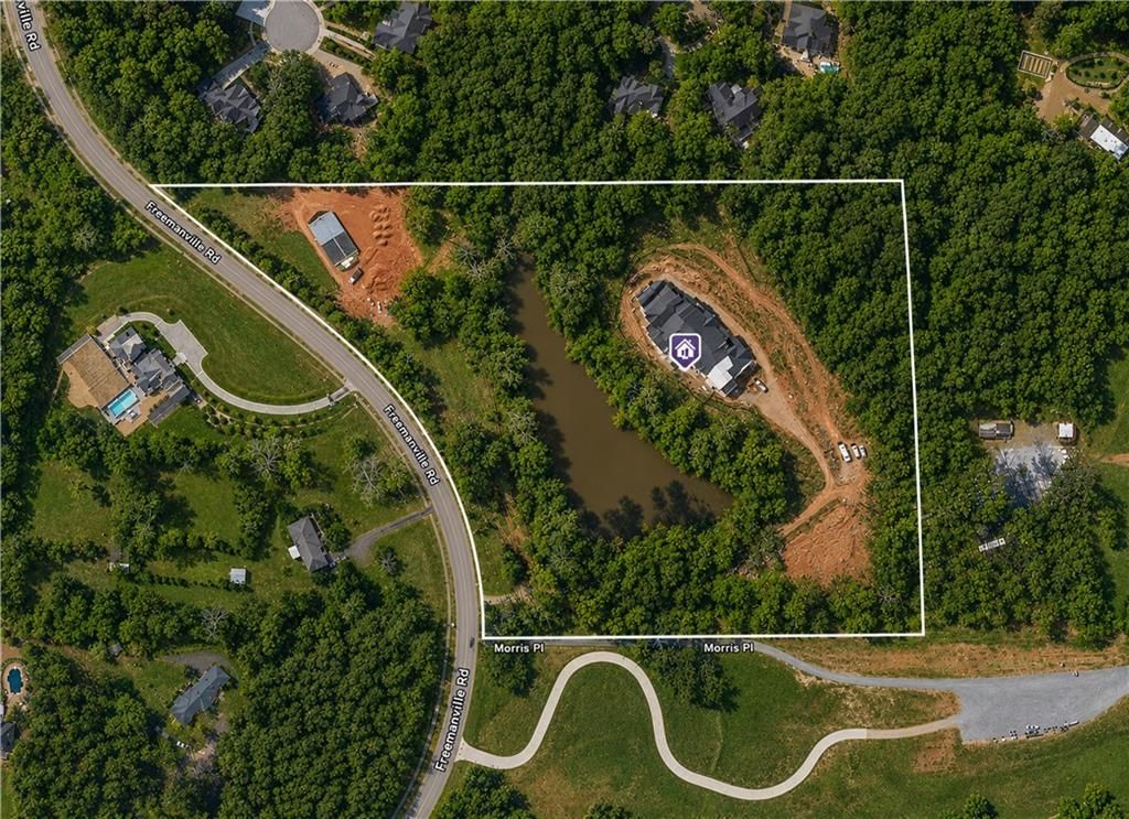 Image 37 of property listing at 13675 Freemanville Road, Milton, GA 30004