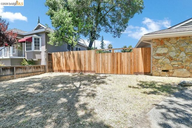 65 E Arcade St, Stockton, CA 95204