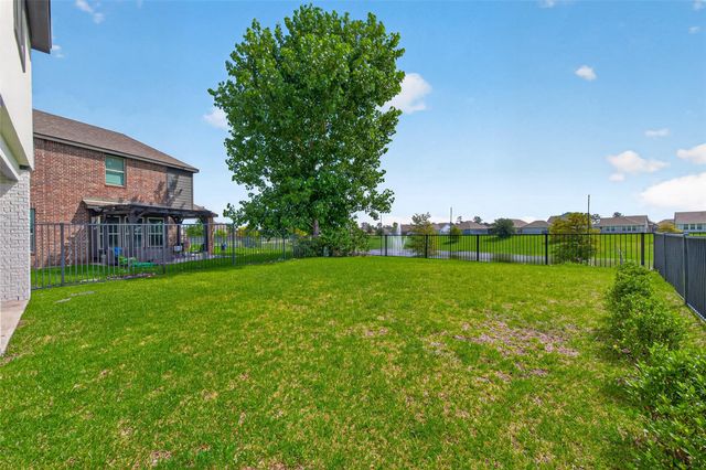 15782 Cairnwell Bend Drive, Humble, TX 77346