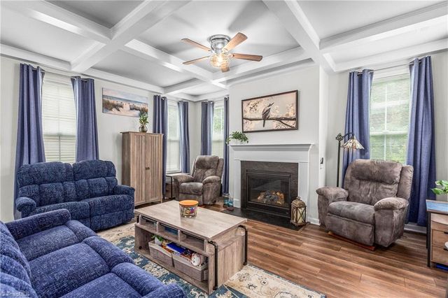 7388 Deerhurst Lane, Kernersville, NC 27284