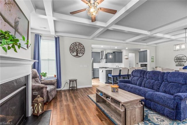 7388 Deerhurst Lane, Kernersville, NC 27284
