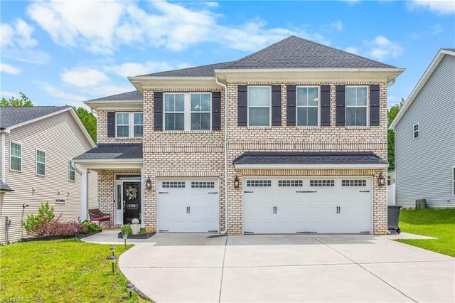 7388 Deerhurst Lane, Kernersville, NC 27284