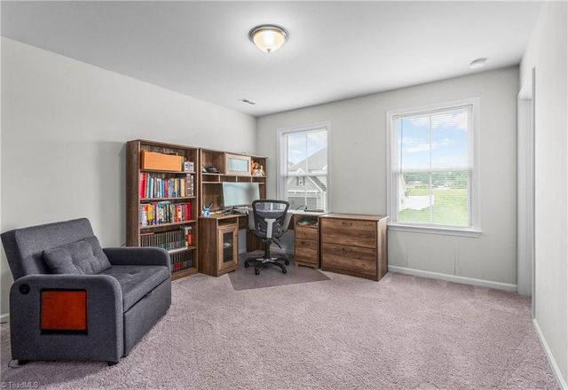 7388 Deerhurst Lane, Kernersville, NC 27284