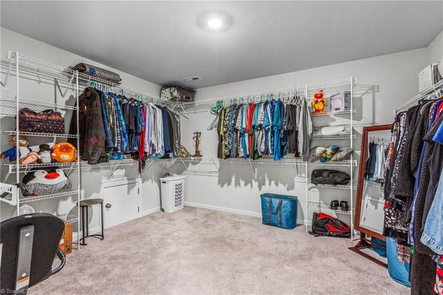 7388 Deerhurst Lane, Kernersville, NC 27284