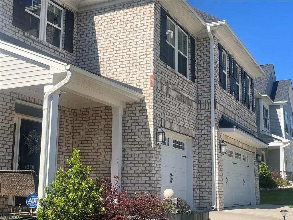7388 Deerhurst Lane, Kernersville, NC 27284