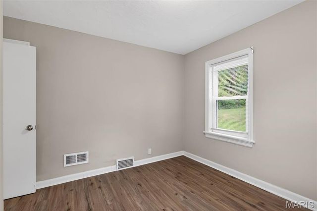 7054 Minnie Avenue, St Louis, MO 63136
