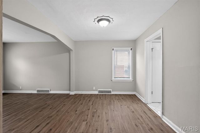 7054 Minnie Avenue, St Louis, MO 63136