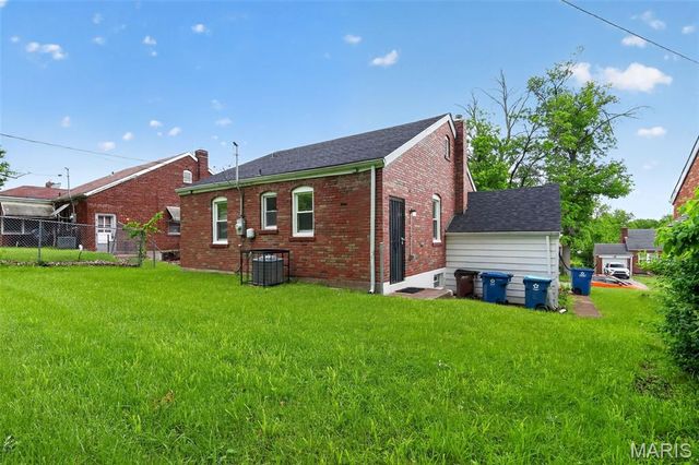 7054 Minnie Avenue, St Louis, MO 63136