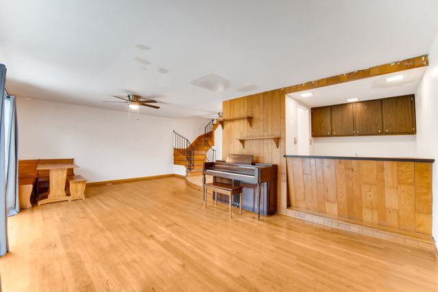 5 Cour Caravelle, Palos Hills, IL 60465