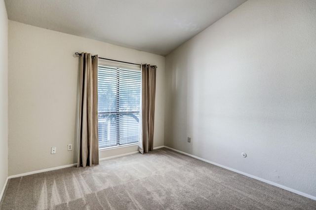 1881 Bering Drive 12, Houston, TX 77057