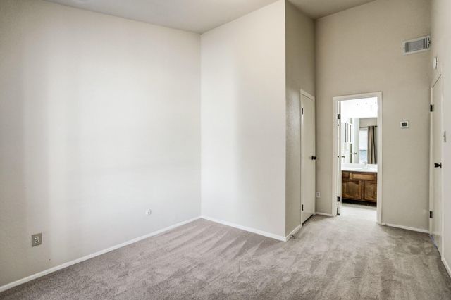 1881 Bering Drive 12, Houston, TX 77057