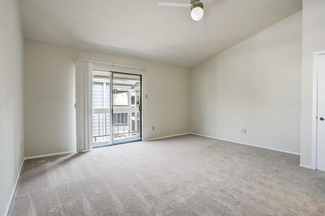 1881 Bering Drive 12, Houston, TX 77057