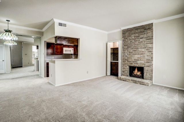 1881 Bering Drive 12, Houston, TX 77057