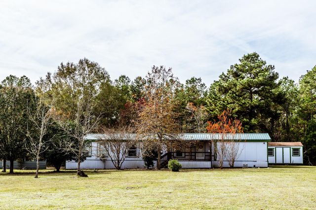 400 Marina Drive, Trinity, TX 75862