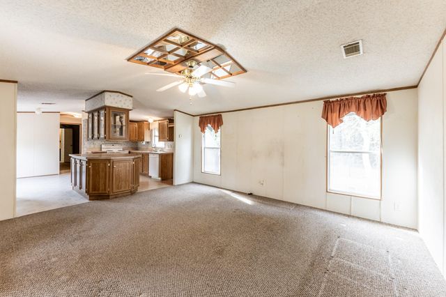 400 Marina Drive, Trinity, TX 75862