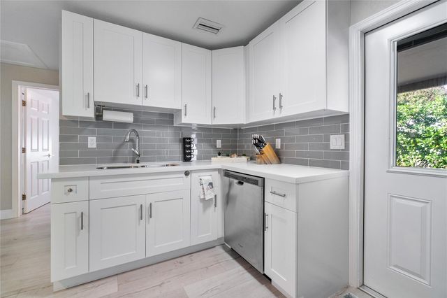 1634 NE 3rd Ave, Delray Beach, FL 33444