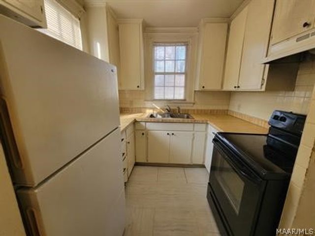 1316 S Hull Street B, Montgomery, AL 36104