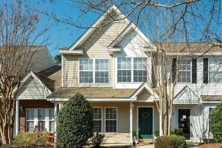 102 Yellow Hawthorn Circle, Summerville, SC 29483