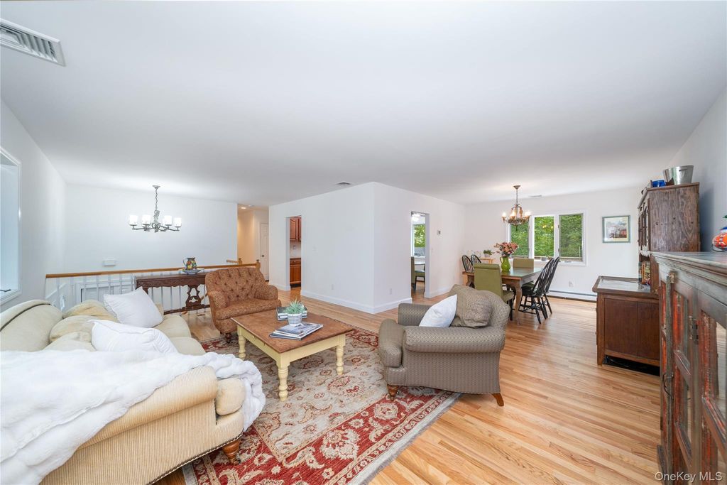 116 Stanwood Road, Bedford Corners, NY 10549 — photo 4