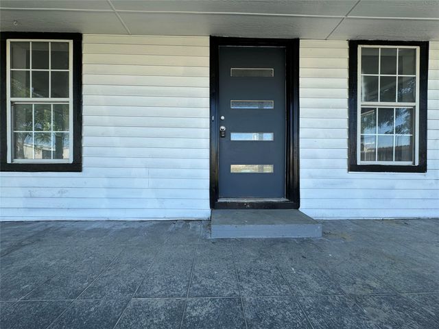 309 S Louisiana Street, Celina, TX 75009