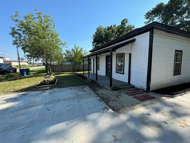 309 S Louisiana Street, Celina, TX 75009