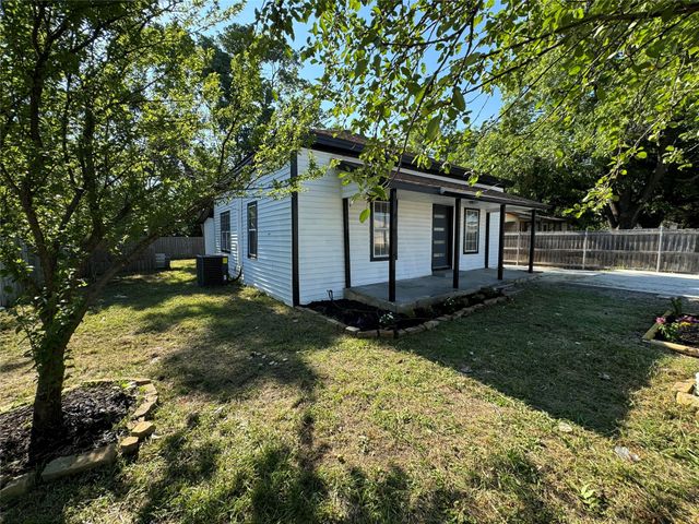 309 S Louisiana Street, Celina, TX 75009
