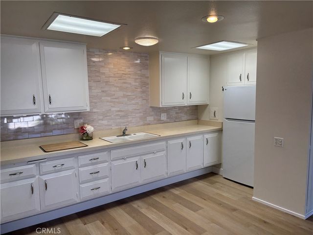 1621 Monterey Road M2-19D, Seal Beach, CA 90740