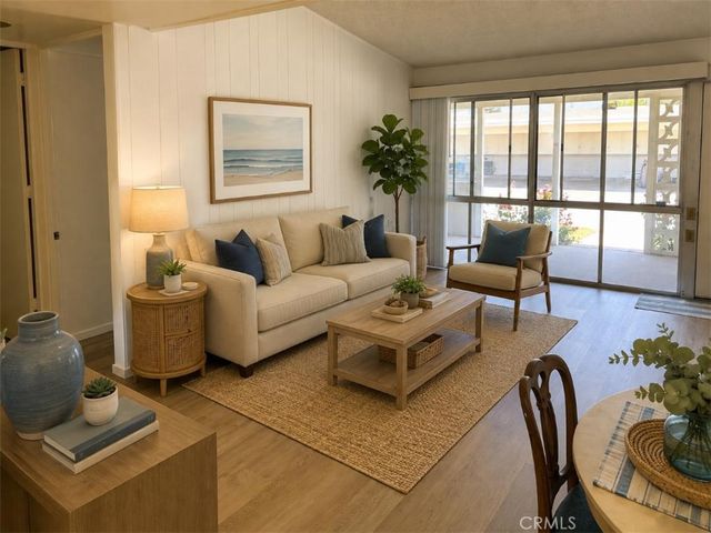 1621 Monterey Road M2-19D, Seal Beach, CA 90740