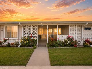 1621 Monterey Road M2-19D, Seal Beach, CA 90740