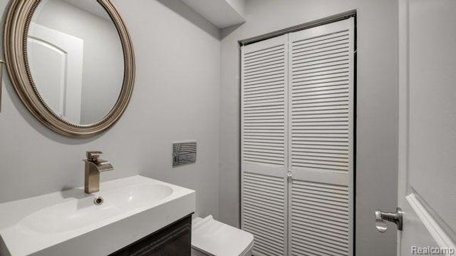 498 South Boulevard, Rochester Hills, MI 48307
