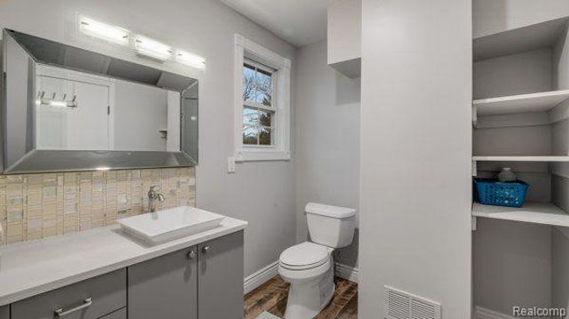 498 South Boulevard, Rochester Hills, MI 48307