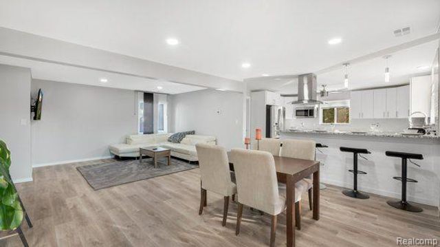 498 South Boulevard, Rochester Hills, MI 48307