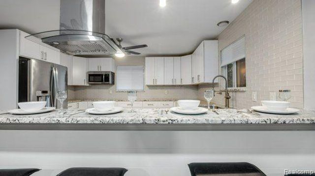 498 South Boulevard, Rochester Hills, MI 48307