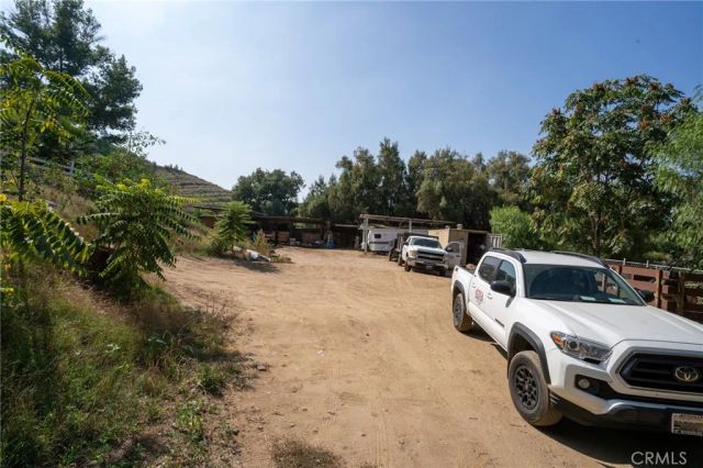 11164 Locust Avenue, Bloomington, CA 92316