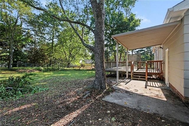 203 Cheltenham Drive, Winston-salem, NC 27103