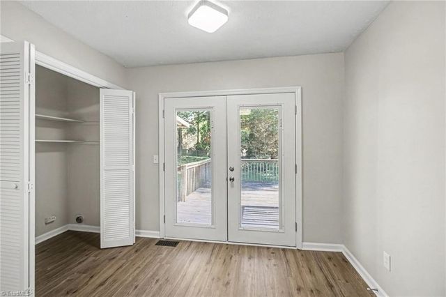 203 Cheltenham Drive, Winston-salem, NC 27103