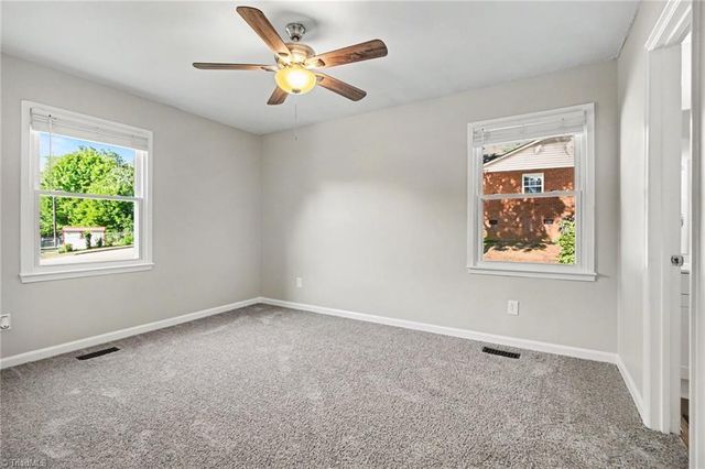 203 Cheltenham Drive, Winston-salem, NC 27103