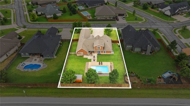 3780 Bitterroot Street, Bentonville, AR 72712