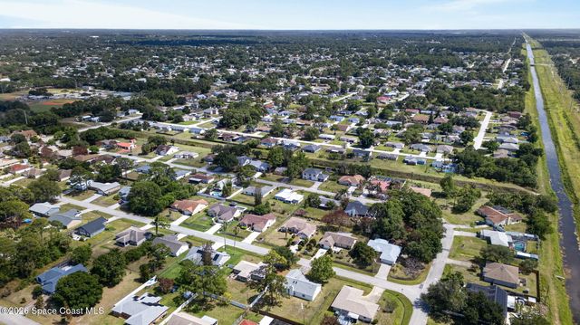 1366 Havre Street NW, Palm Bay, FL 32907