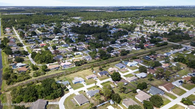 1366 Havre Street NW, Palm Bay, FL 32907