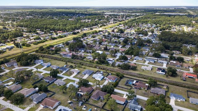 1366 Havre Street NW, Palm Bay, FL 32907