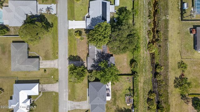 1366 Havre Street NW, Palm Bay, FL 32907