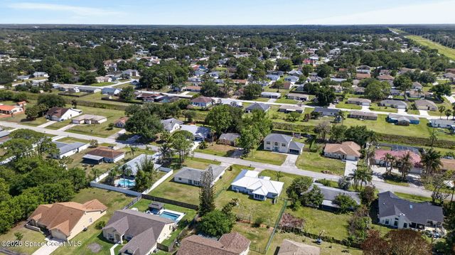 1366 Havre Street NW, Palm Bay, FL 32907
