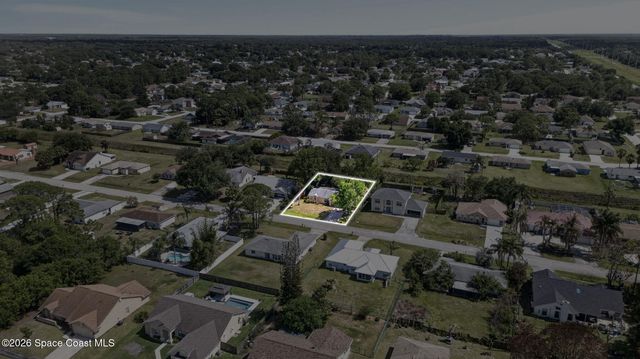 1366 Havre Street NW, Palm Bay, FL 32907