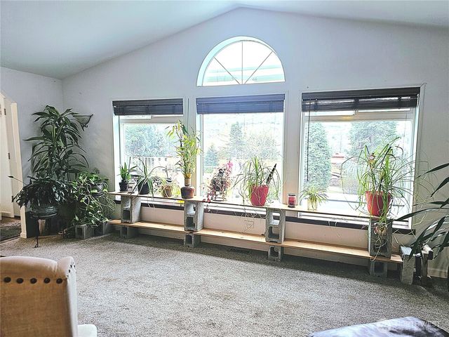 1160 S Mary Avenue, East Wenatchee, WA 98802