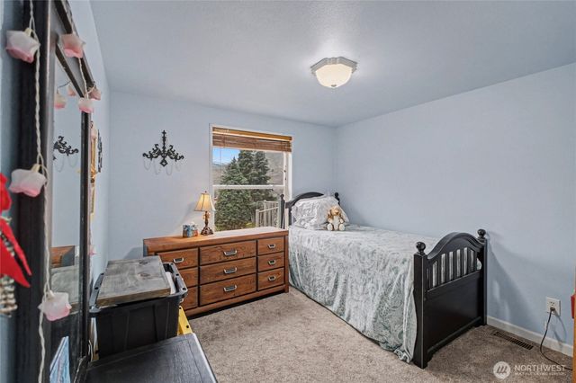 1160 S Mary Avenue, East Wenatchee, WA 98802