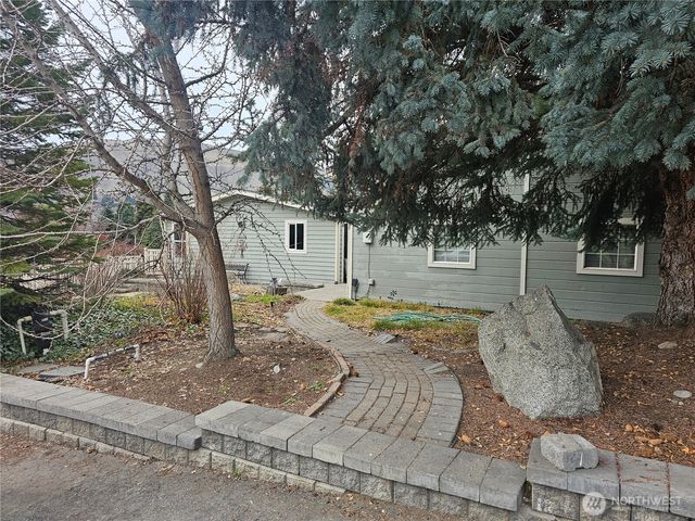 1160 S Mary Avenue, East Wenatchee, WA 98802